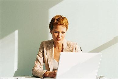 能买18+游戏不能聊天？Xbox在英国新增年龄验证机制